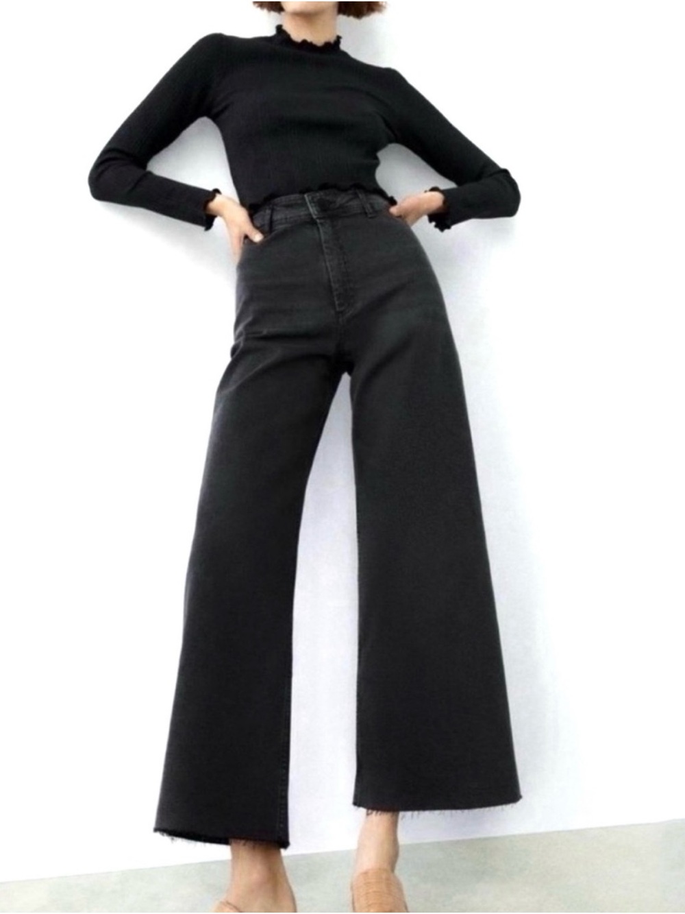 Zara Straight-Leg High Waist Jeans - Black